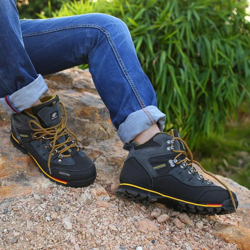 Men's high quality waterproof hiking boots.